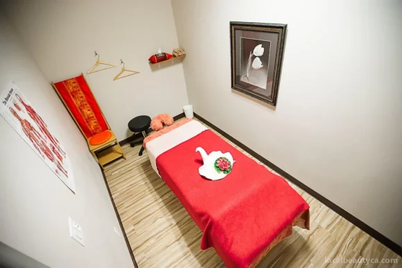 A Touch of Thai Massage Therapy, Edmonton - Photo 5