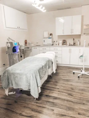 AFYA Skin and Body Laser Clinic - Botox, Fillers, & Cosmetic Treatments in Guelph, Guelph - Photo 3