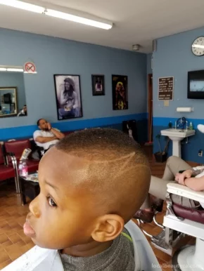 Fresh Cuts Barber Shop, Hamilton - Photo 2