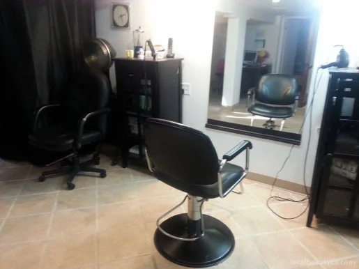 Studio 22 Hair Salon & Spa, Hamilton - 