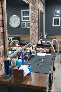 Lorenzo's Barber Shop, Kelowna - Photo 2