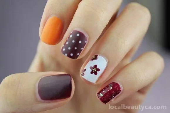 Ongles Foxy, Laval - Photo 1