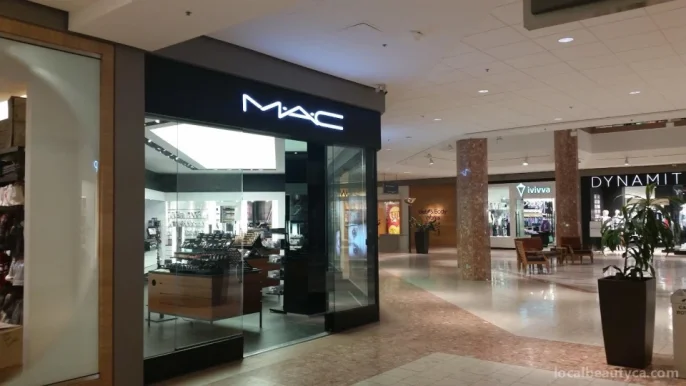 MAC Cosmetics, London - Photo 3