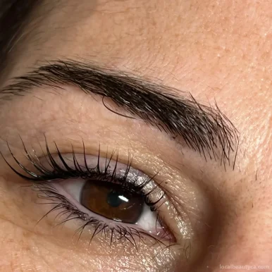 Pretty in Wink Lash Boutique - Eyelash Extensions, Lash Lift and Tint, Brow Lamination, Henna Brows, Milton - Photo 1