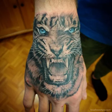 Oly Anger Tattoo, Montreal - Photo 1