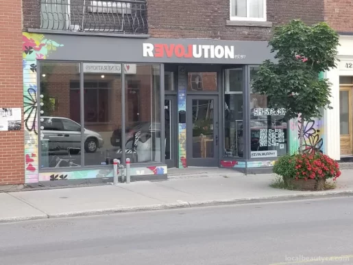 Revolution Hair Studio Saint-Henri, Montreal - Photo 4
