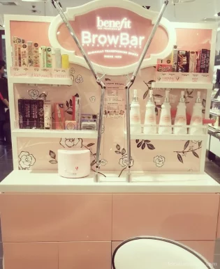 Benefit Cosmetics Brow Bar, Ottawa - Photo 2