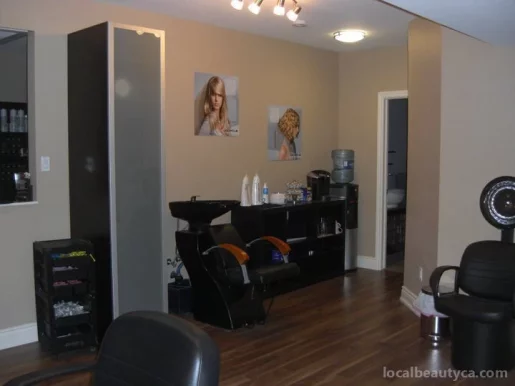 Janel's Hair Studio, Ottawa - Photo 2