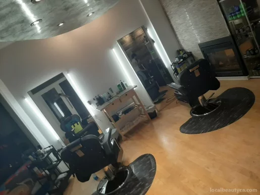 Preston barber shop, Ottawa - Photo 2