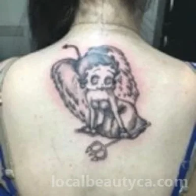 IV Tattoo, Quebec - Photo 1