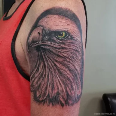 Antonio Zaurrini Tattoo, Quebec - Photo 1