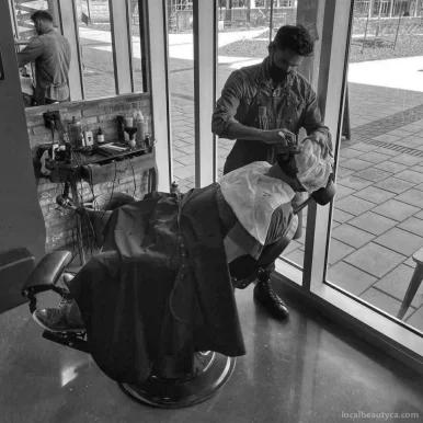La Chaise Barbershop, Quebec - Photo 3