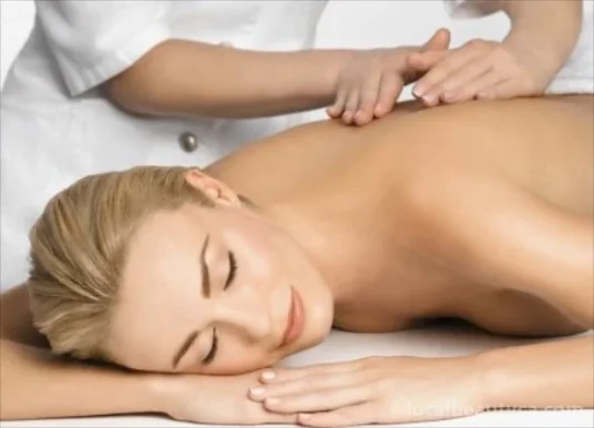 Lee Gittings Therapeutic Massage, Quebec - Photo 1