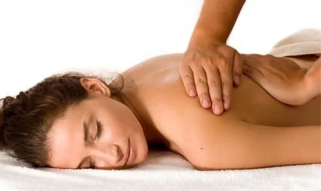 Inner Balance Hot Stone & Massage, Saanich - Photo 7