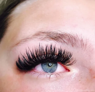 Anna Hoang’s eyelash extension, Saskatoon - Photo 2
