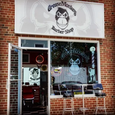 Grease Monkey Barber Garage, Toronto - Photo 3
