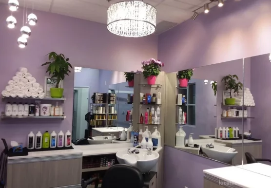 Straightcurlzz beauty salon, Toronto - Photo 3