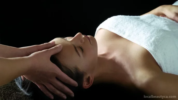 J. Lin Massage & Beauty Spa, Toronto - Photo 1