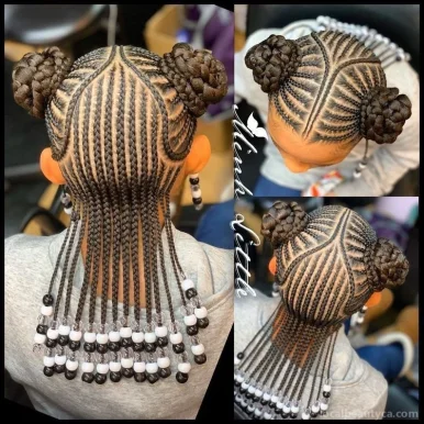 African hair braiding on Bloor, Toronto - Photo 3