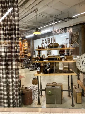 Cabin: Barber and Gentlemen Supply, Toronto - Photo 2