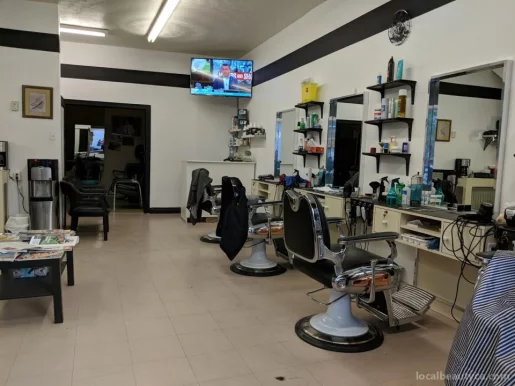 Rivo’s Barbershop, Toronto - Photo 4