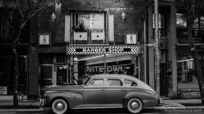The Nite Owl Barber Shop Dovercourt House, Toronto - Photo 1