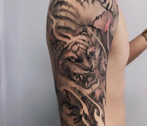 Hon Tattoo Studio Toronto, Toronto - 