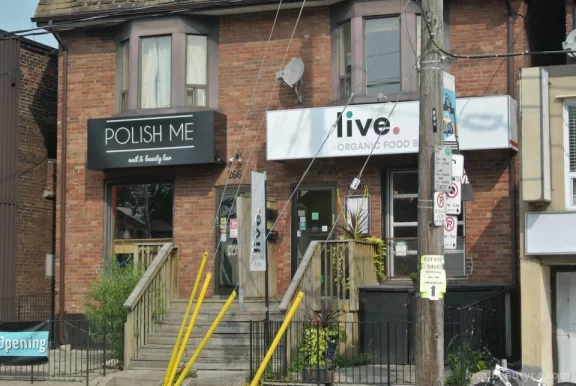 Polish me Nail & Beauty bar, Toronto - Photo 2
