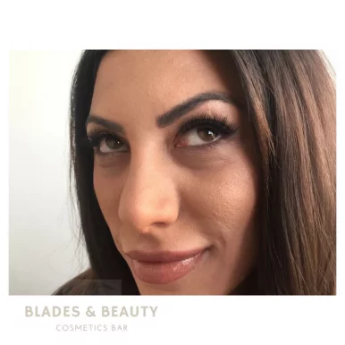 Blades & Beauty Cosmetics Bar, Toronto - Photo 3
