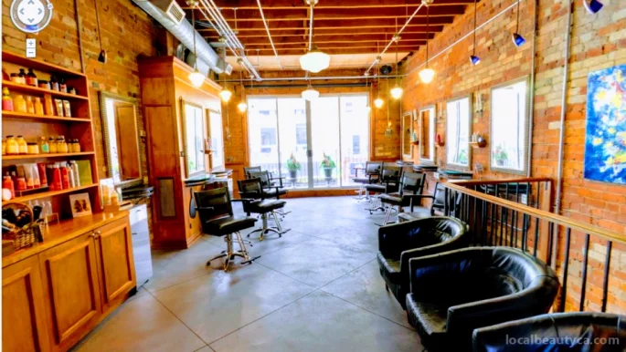 Salon Solis-Toronto’s best hair salon, Toronto - Photo 1
