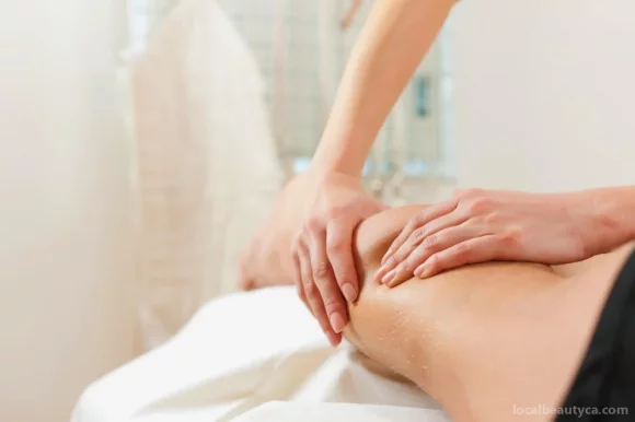 Centre of Balance: The Massage Therapy Company, Toronto - Photo 1