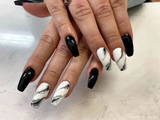 Lux nails, Toronto - Photo 2