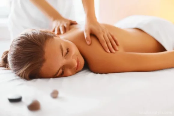 Oliver Stubbs Massage Therapy, Toronto - Photo 1