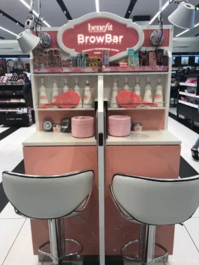 Benefit Cosmetics Brow Bar, Toronto - 
