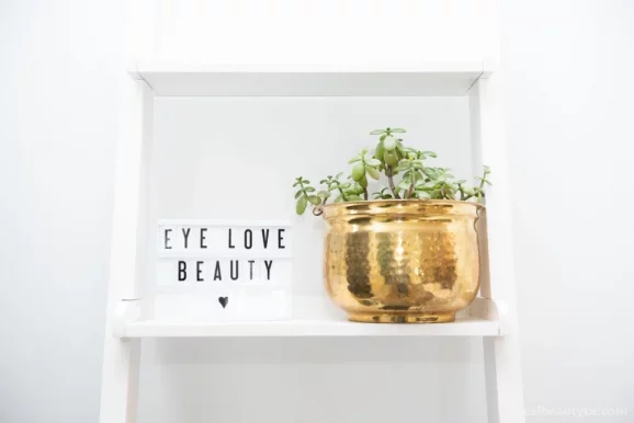 Eye Love Brows & Beauty, Toronto - Photo 1