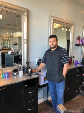 Salah’s Hair Lounge And Barbershop, Victoria - Photo 2