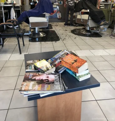 Barber's In, Windsor - Photo 1